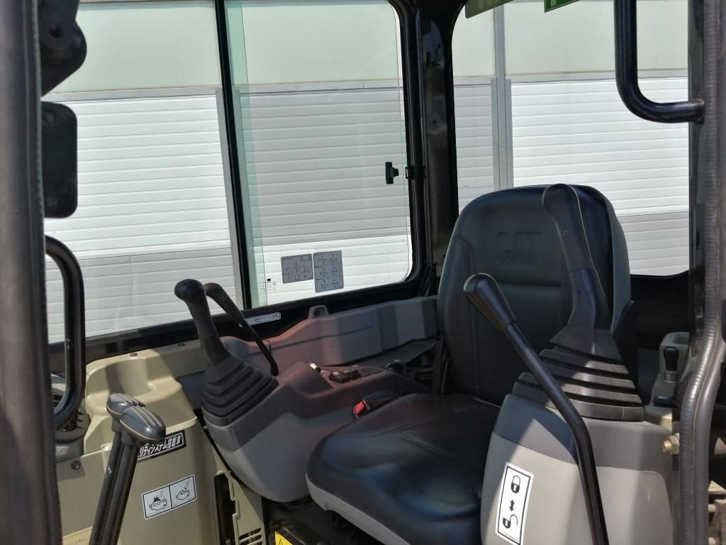Купить мини-экскаватор Caterpillar 303C CR
