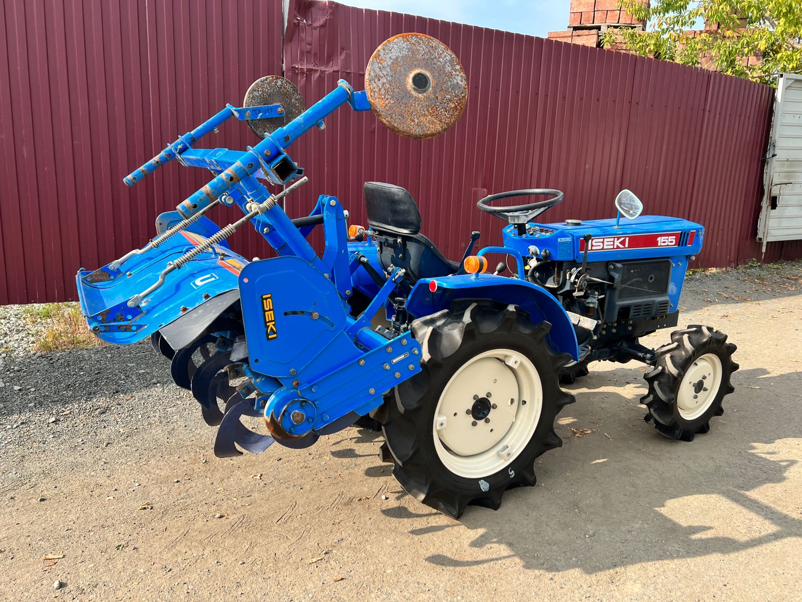 Купить дизельный мини-трактор Iseki TX-155 2006 г.в. (301 машино-час)
